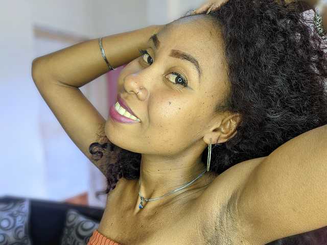 प्रोफ़ाइल की तस्वीर Radjinie