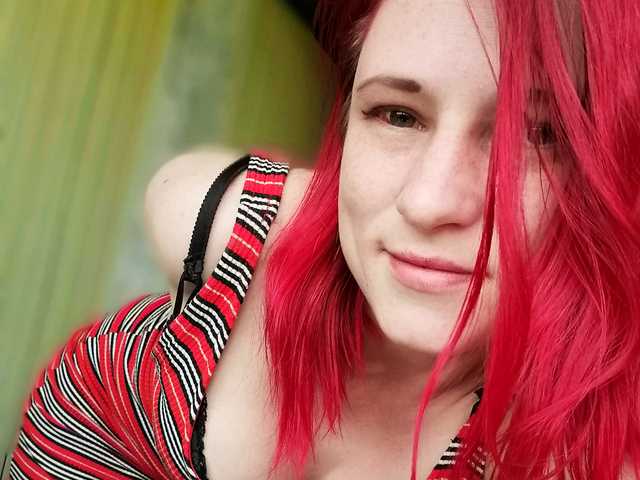 प्रोफ़ाइल की तस्वीर RedFoxXx666