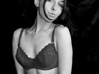 कामुक वीडियो चैट -KittyDoll-Meow-