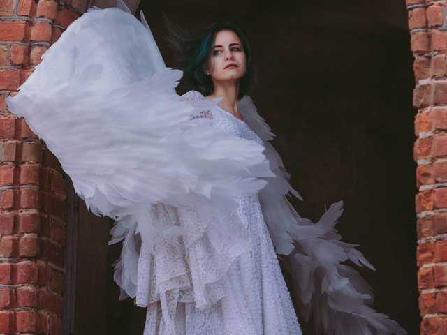 प्रोफ़ाइल की तस्वीर RosalynHelsin