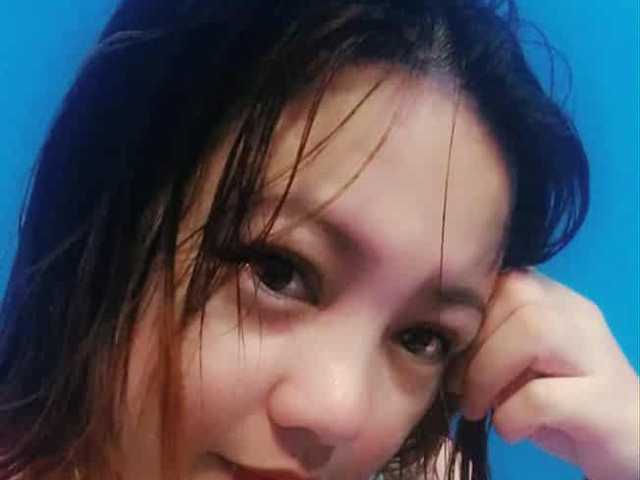 प्रोफ़ाइल की तस्वीर RoseSLUTsquirt