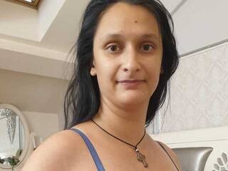 कामुक वीडियो चैट RossieWhatt