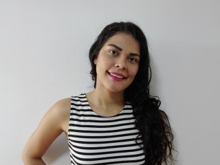 प्रोफ़ाइल की तस्वीर rousycute1