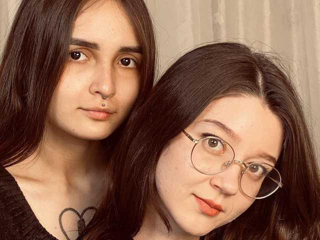 प्रोफ़ाइल की तस्वीर RoxanaEmmie