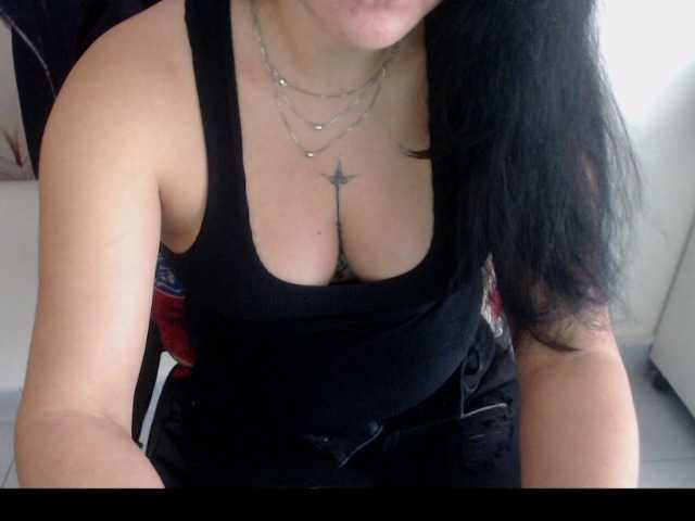 प्रसारण स्क्रीनशॉट RoxaneFox