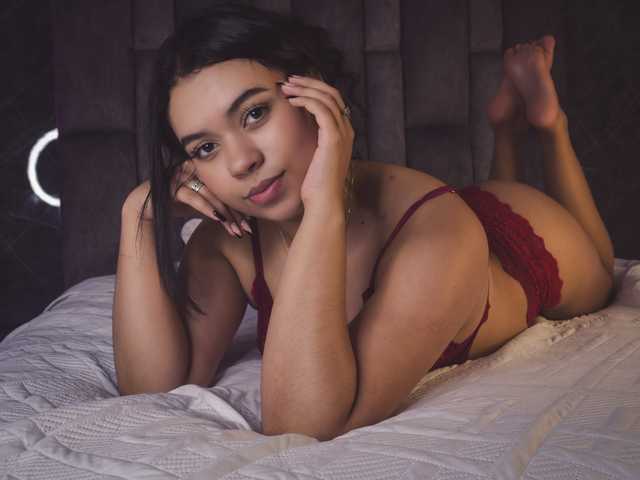 प्रोफ़ाइल की तस्वीर roxie-rouge