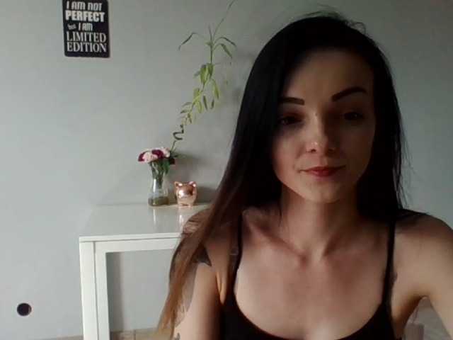 प्रसारण स्क्रीनशॉट RoxiSexy