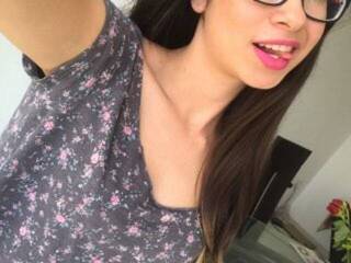 कामुक वीडियो चैट RoxxieFoxie