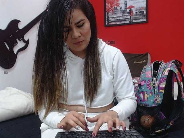 प्रसारण स्क्रीनशॉट Roxy-Spencer