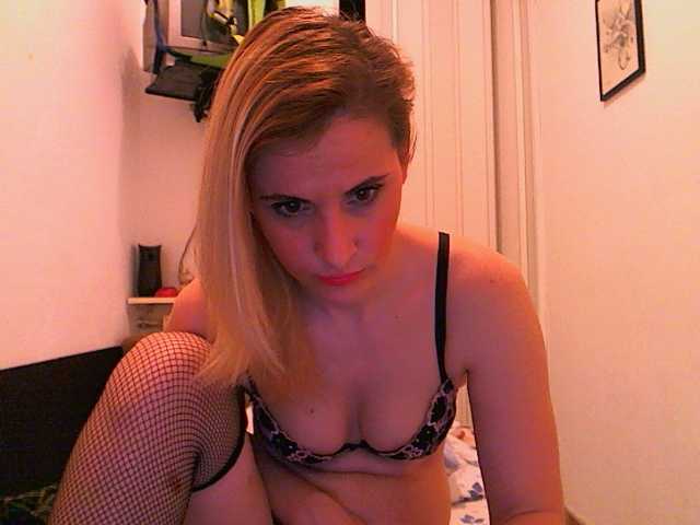 प्रसारण स्क्रीनशॉट Roxycrazzy