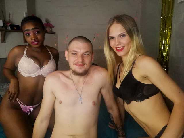 प्रोफ़ाइल की तस्वीर RoxyDeanGypsy