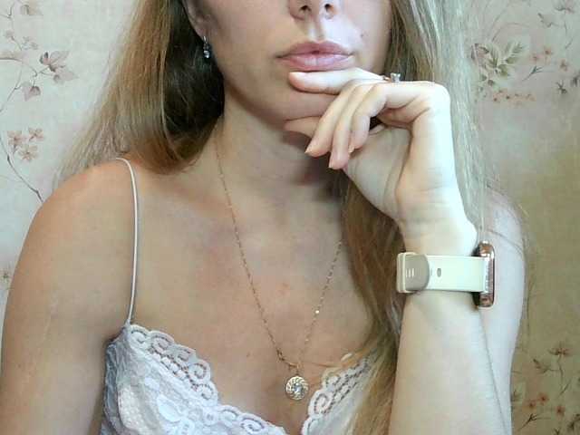 प्रसारण स्क्रीनशॉट RoxyFox18x44