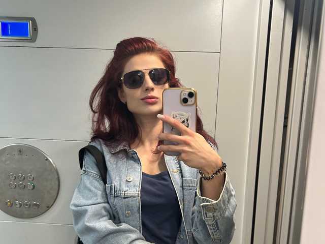 प्रोफ़ाइल की तस्वीर RoxyLover