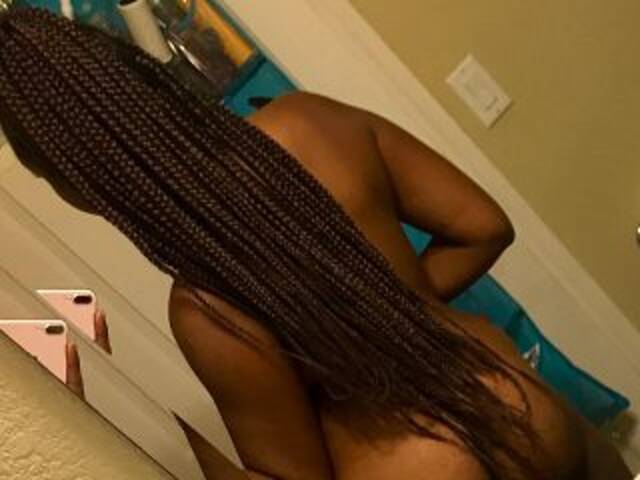 प्रोफ़ाइल की तस्वीर royalcream