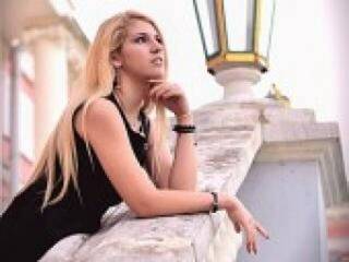 कामुक वीडियो चैट rozashares