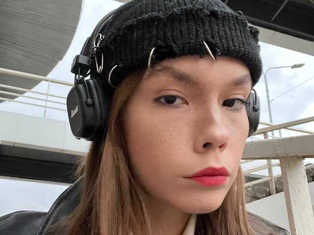 प्रोफ़ाइल की तस्वीर RubyRedkiss