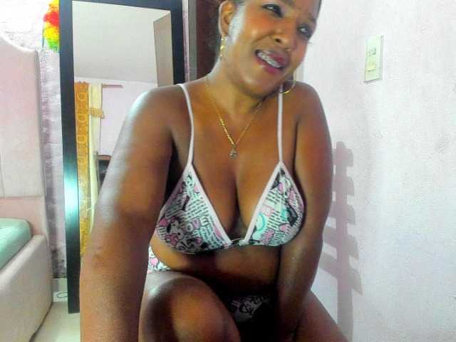 तस्वीरें samantalovexx Come fun with me, we can please us with thousands of games in sex, I'm Sam from Colombia, I'm 19 years old.♥♥