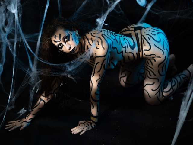 प्रोफ़ाइल की तस्वीर SamantaMilff