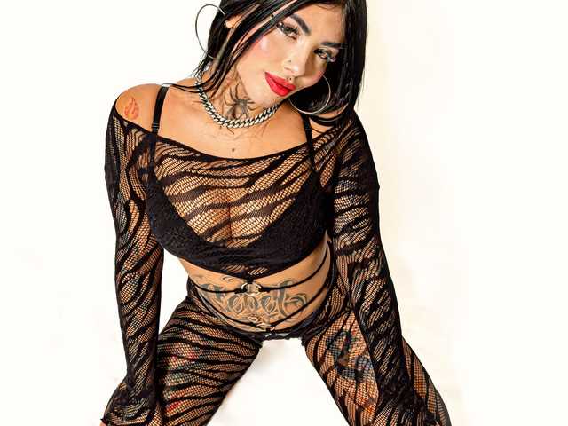 प्रोफ़ाइल की तस्वीर SamanthaSutra