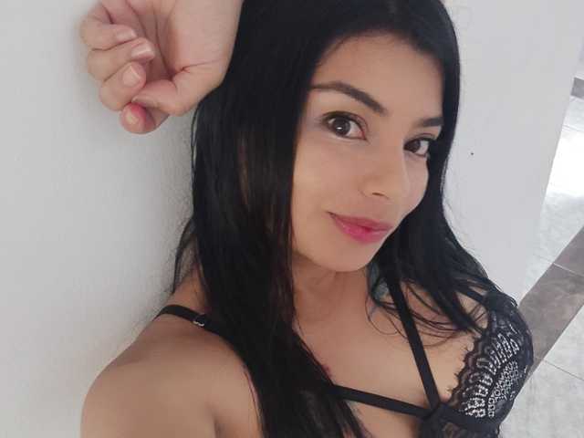 प्रोफ़ाइल की तस्वीर SamanthaGrand