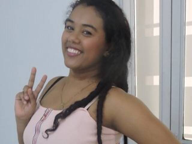 प्रोफ़ाइल की तस्वीर sandest