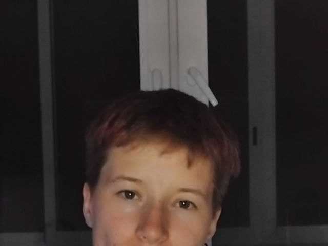 प्रोफ़ाइल की तस्वीर Sandra-a