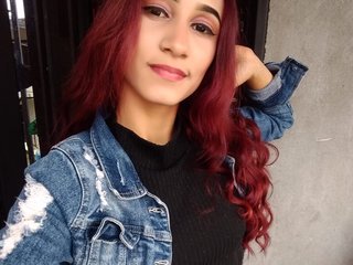 कामुक वीडियो चैट Saraa-Miller