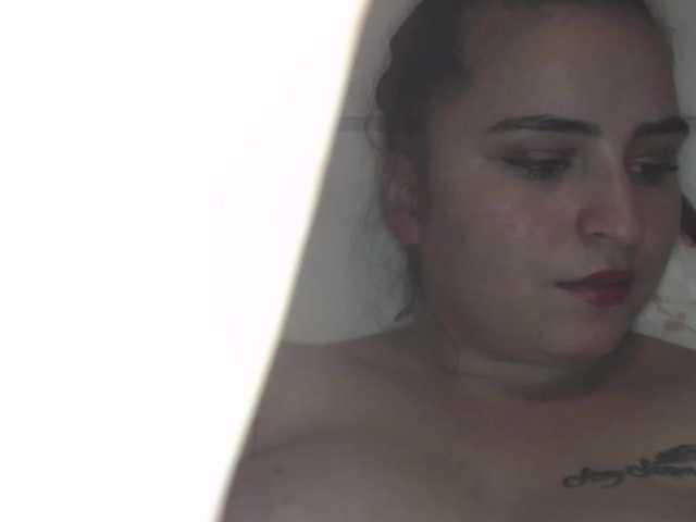 प्रसारण स्क्रीनशॉट SarahPatrick9