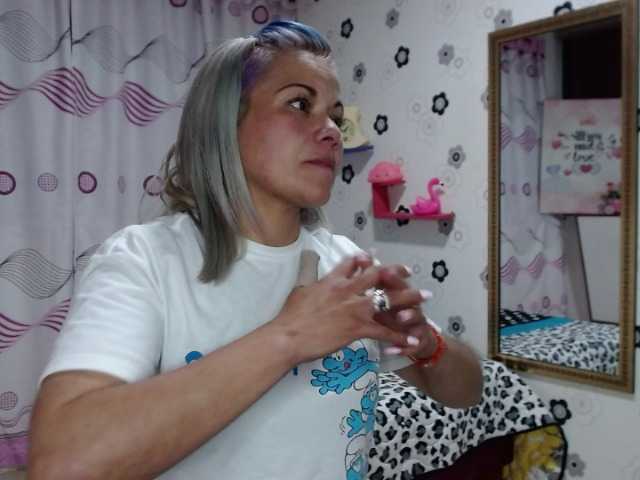 प्रसारण स्क्रीनशॉट saray-dior