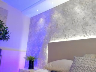 कामुक वीडियो चैट SarayCollins