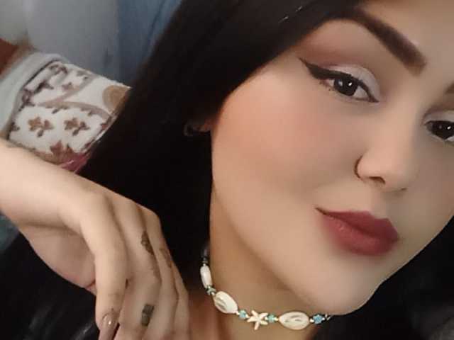 प्रोफ़ाइल की तस्वीर sashaGrey-18