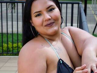 कामुक वीडियो चैट Sashira