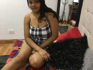 कामुक वीडियो चैट sazha-hot