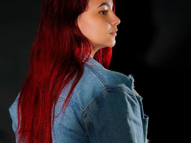 प्रोफ़ाइल की तस्वीर Scarlet-Joness