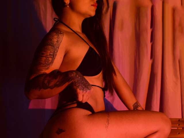 प्रोफ़ाइल की तस्वीर scarlettjjoha