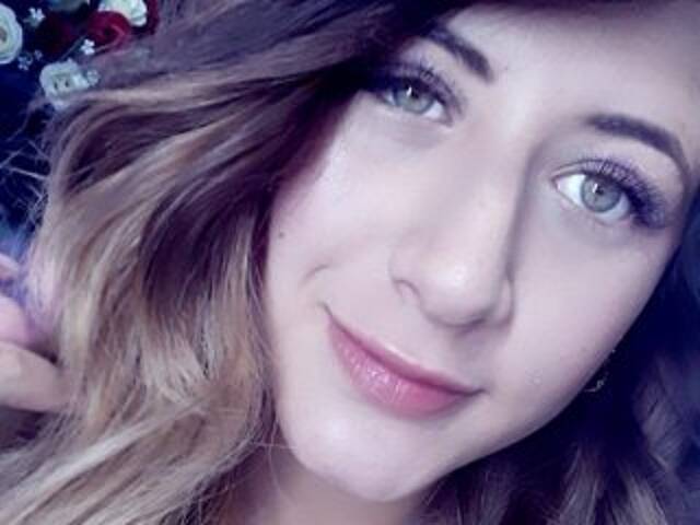 प्रोफ़ाइल की तस्वीर Scarlyee