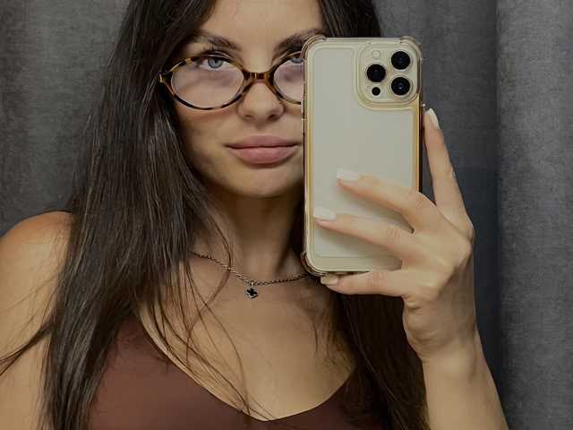 प्रोफ़ाइल की तस्वीर VALERIYAAA