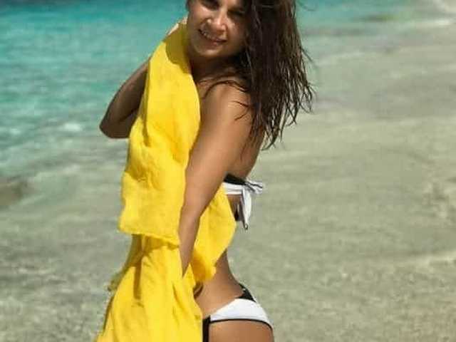 प्रोफ़ाइल की तस्वीर SellenaGirl