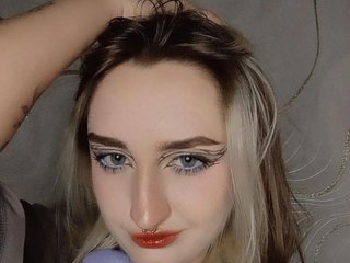 कामुक वीडियो चैट SeptemberRoutzen