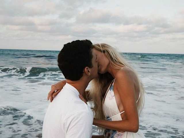 प्रोफ़ाइल की तस्वीर --LOVE_YOU--