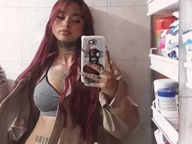 प्रोफ़ाइल की तस्वीर sexy-redgirl