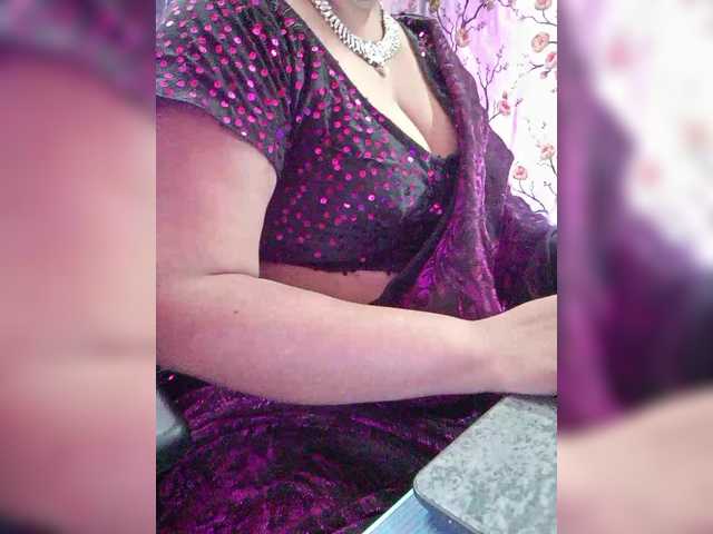 तस्वीरें sexycharu LOVE ME SUPPORT GUYS Indian# #cute #india #bignipples #asian#bigass#bigboobs#curvy#housewife#hairypussy#wet#panties#hairyarmpit#tease#squert.Your 1 token change my life Please in support .I need your support very much. Love you friends