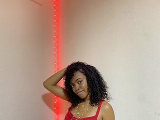 कामुक वीडियो चैट SexyFrenchDoll