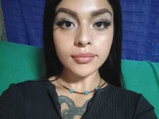 कामुक वीडियो चैट Sharlote-Williams