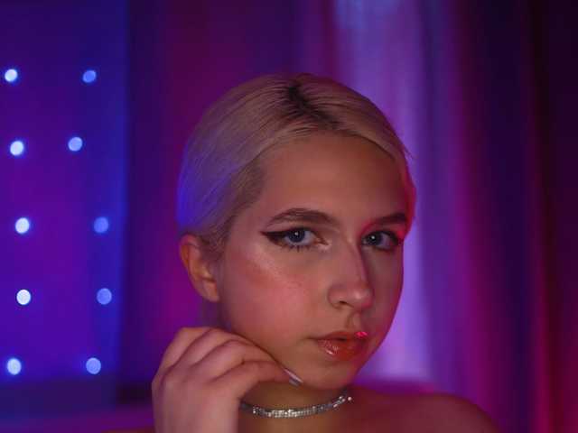 प्रोफ़ाइल की तस्वीर shawtymills