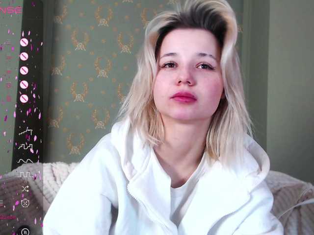 प्रसारण स्क्रीनशॉट nicoleblonde