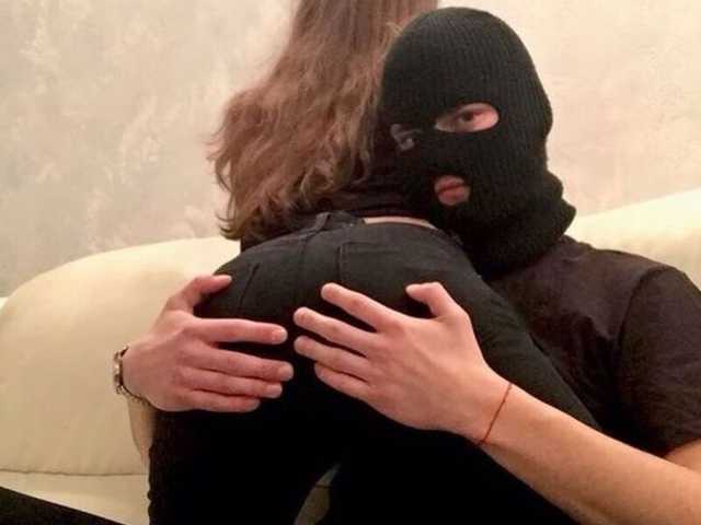 प्रोफ़ाइल की तस्वीर ShowMaskGoOn