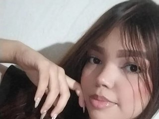 कामुक वीडियो चैट shy-luna18