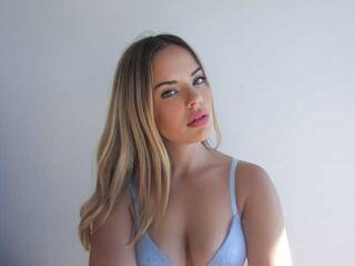 कामुक वीडियो चैट silvifoxyy