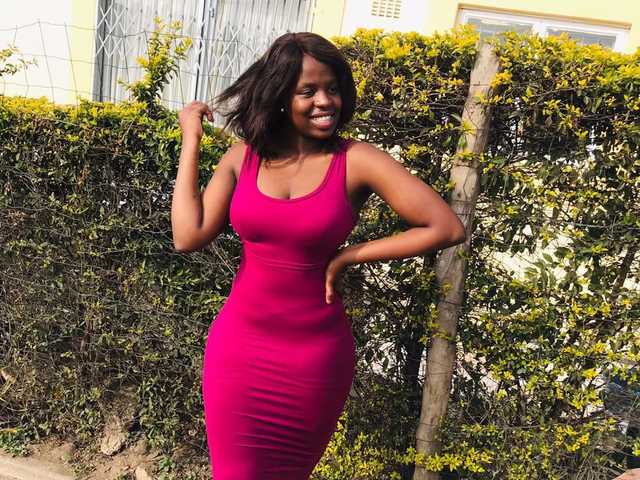 प्रोफ़ाइल की तस्वीर SindyLicious6